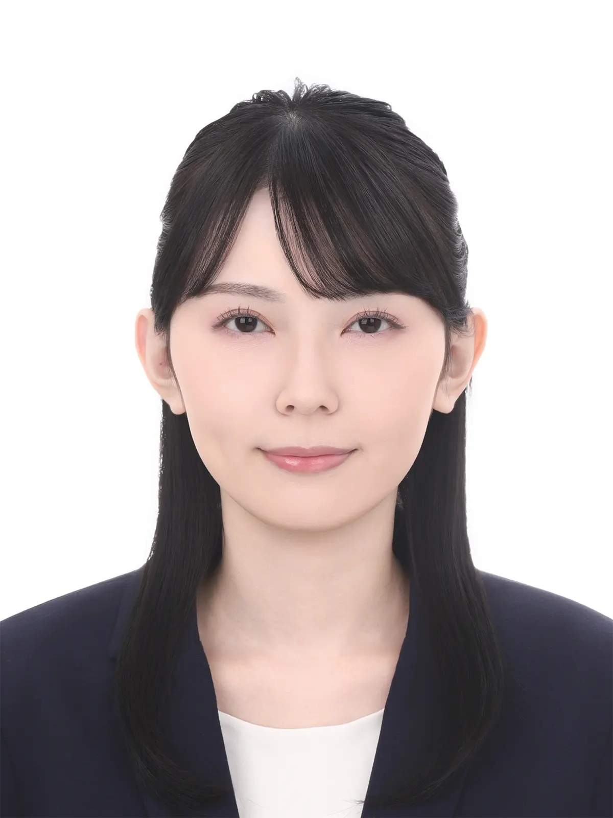 20代後半女性の社員証証明写真修正のアフター