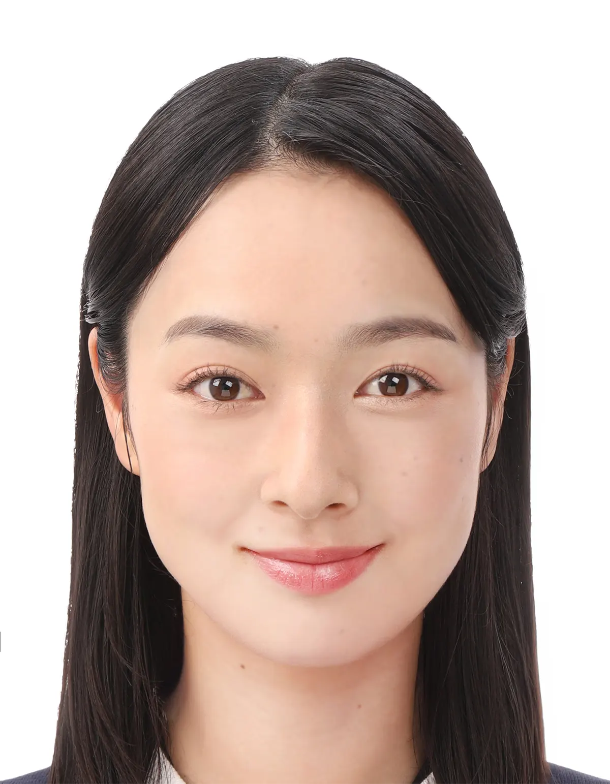 30代前半女性のパスポート証明写真修正のアフター