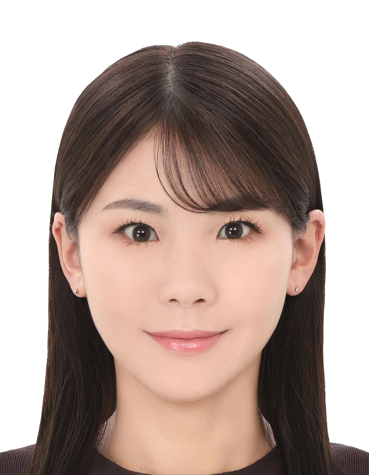 30代後半女性のパスポート証明写真修正のアフター