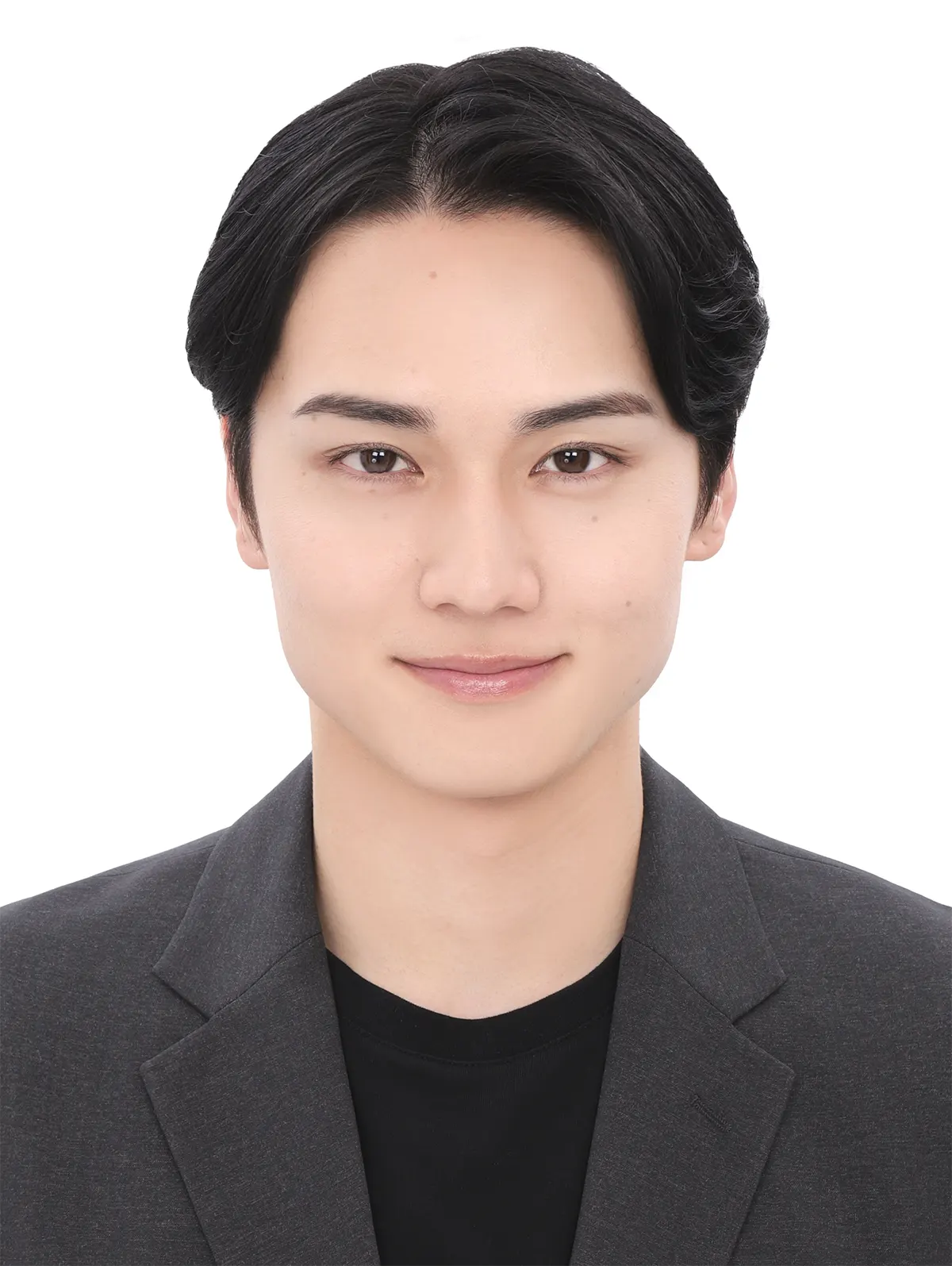 20代前半男性の社員証証明写真修正のアフター