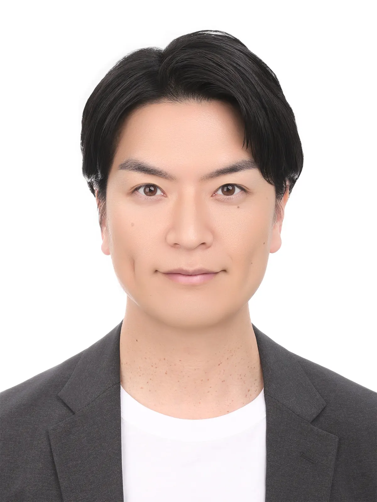 30代後半男性の社員証証明写真修正のアフター