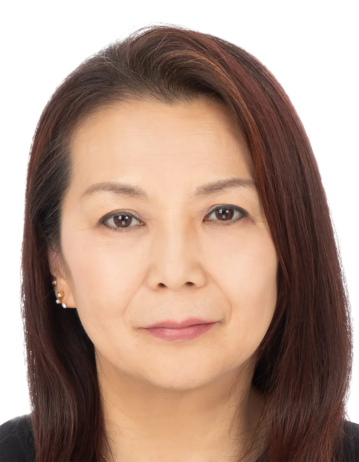 60代女性のパスポート用証明写真修正のビフォー