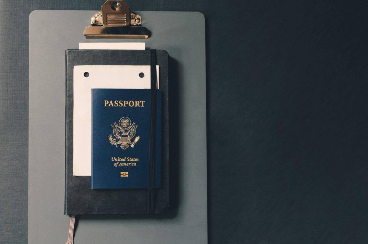 パスポート写真をスマホで撮るのにおすすめなアプリ！自分で撮る撮影方法も解説2