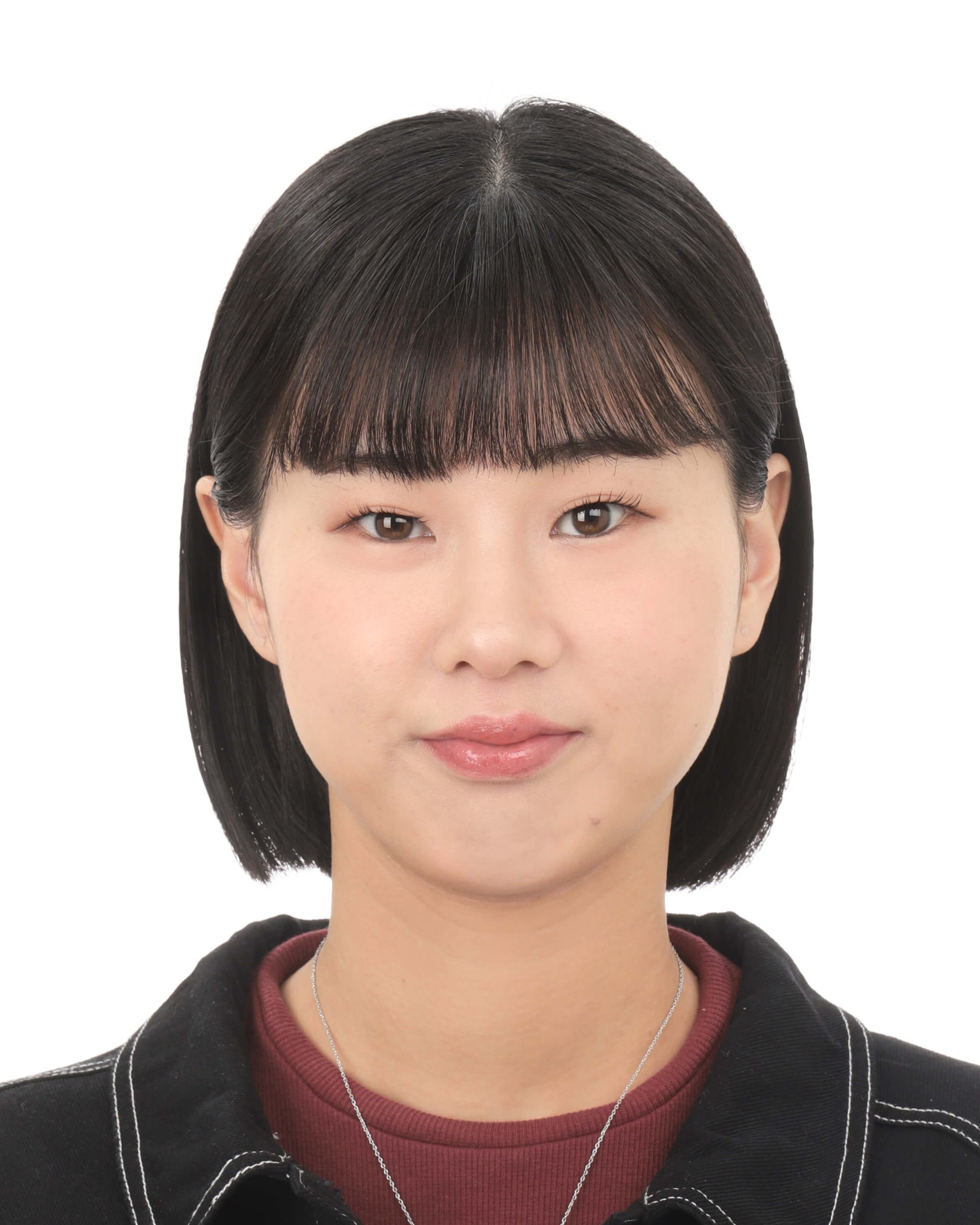 女子就活生のプロがヘアメイクして、撮影指導をした証明写真のアフター